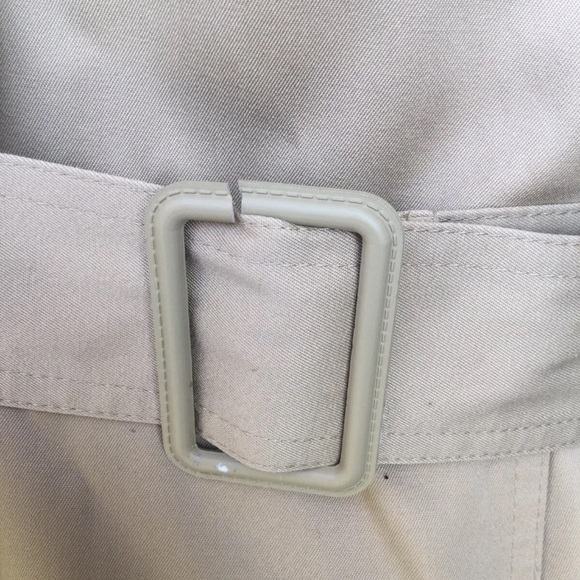 Signature Expressions Woman's Size 6P Trench Coat Tan Belted In/Out Lining Tan - Picture 16 of 16